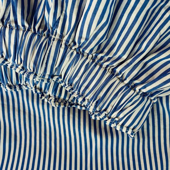 GAP Top XXL Off Shoulder Blue White Striped Lightweight New - Picture 9 of 9